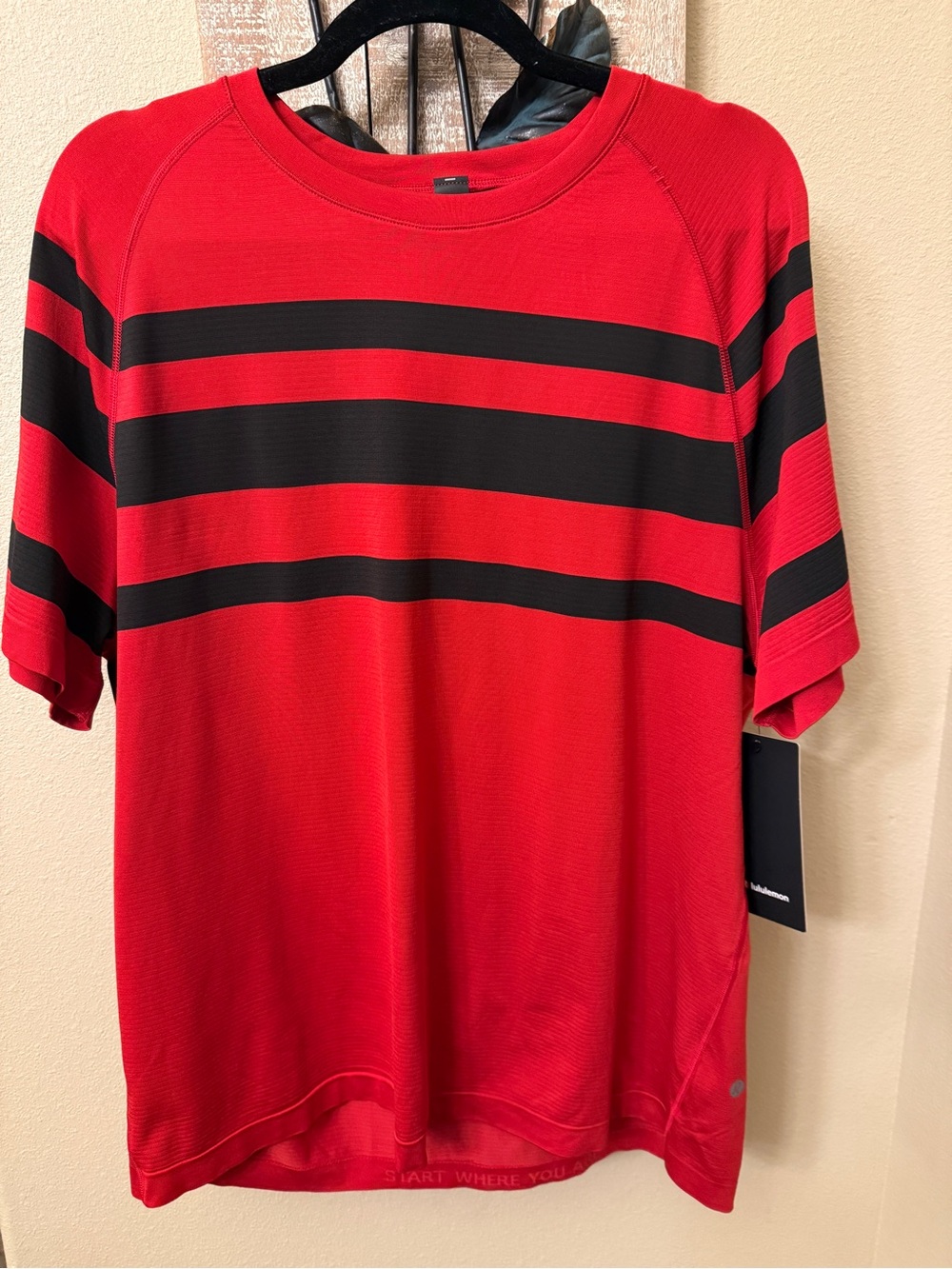 lululemon Metal Vent Tech Short Sleeve Tee Red Black Striped Mens XXL NWT - Picture 2 of 6